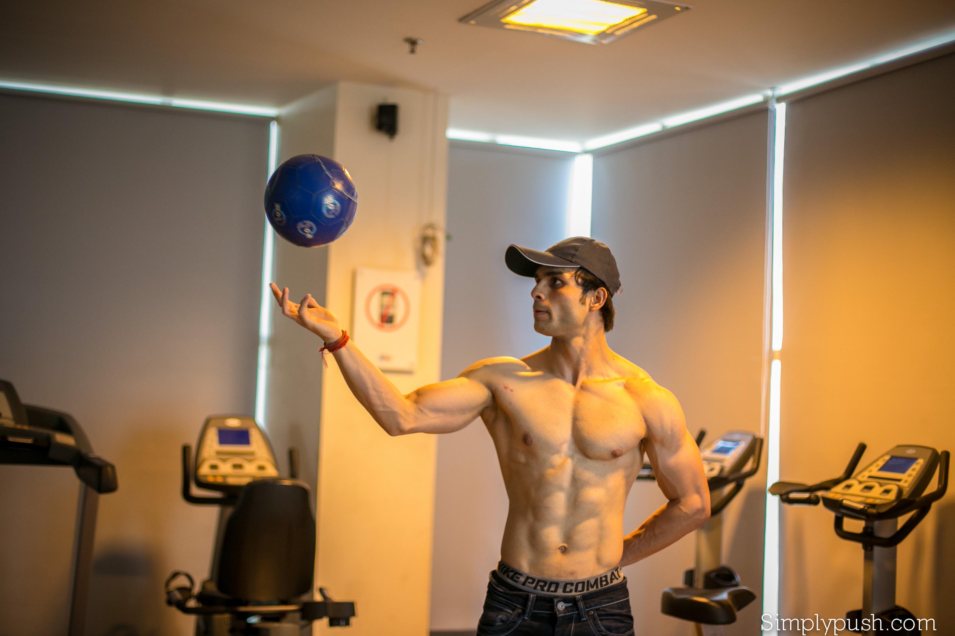 delhi-gym-shoot-delhi-fintess-shoot-delhi-gym-model-shoot-pics-gym-shoot-pics-best-travel-photographer-pushpendragautam-pics-india